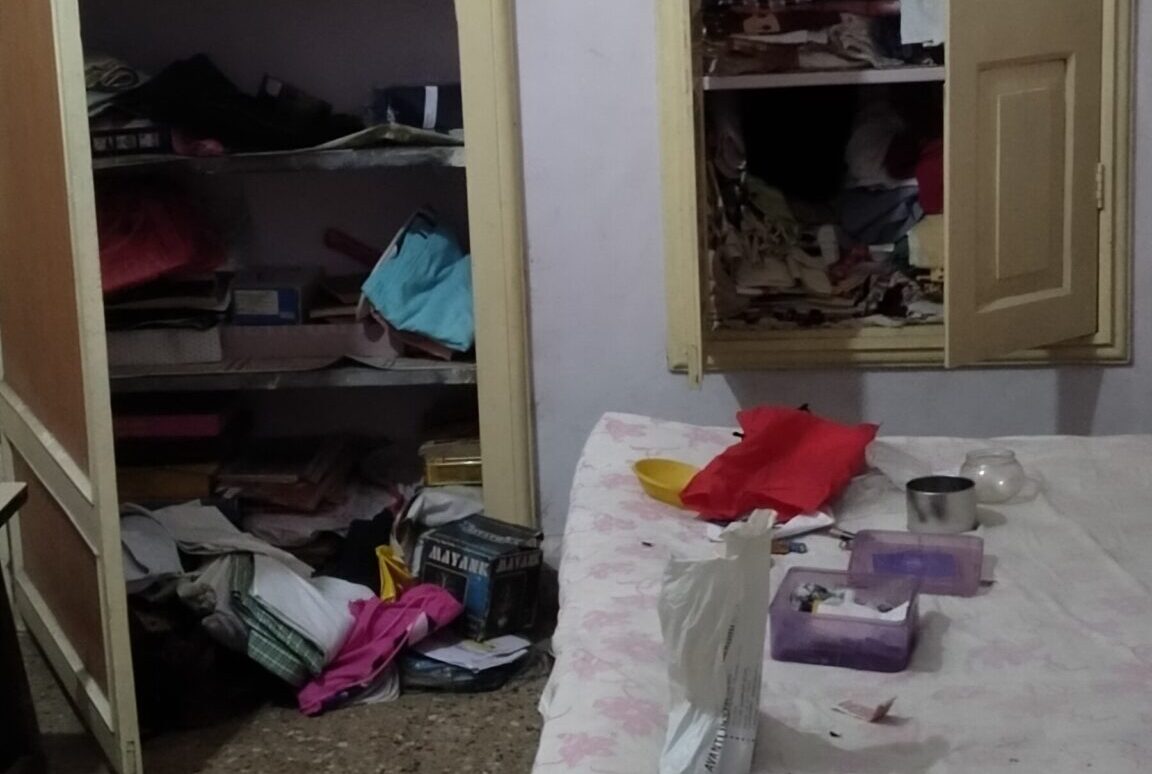 सोने-चांदी के लाखो के जेवरात, नगदी पर अज्ञात चोरो ने किया हाथ साफ