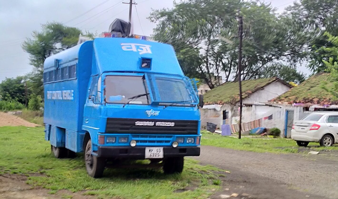 प्रशासन ने सांकेतिक गोटमार मेले की तैयारी की पूरी, पूर्व संध्या पर चले पत्थर