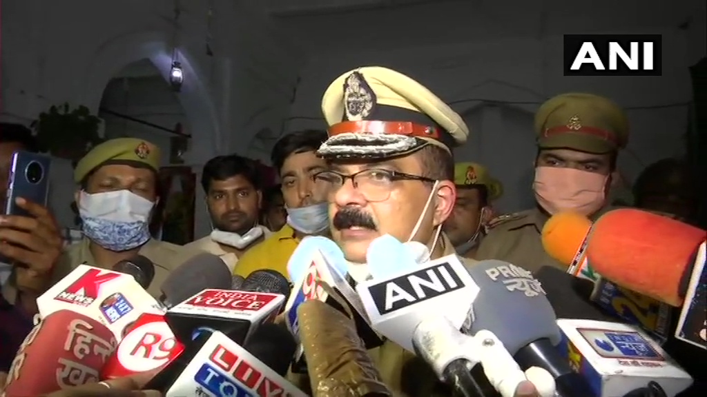 लखनऊ में दोहरी हत्या के पीछे डिप्रेशन: शीशे पर लिखा डिसक्वालिफ़ाइड वुमन और चला दी गोली