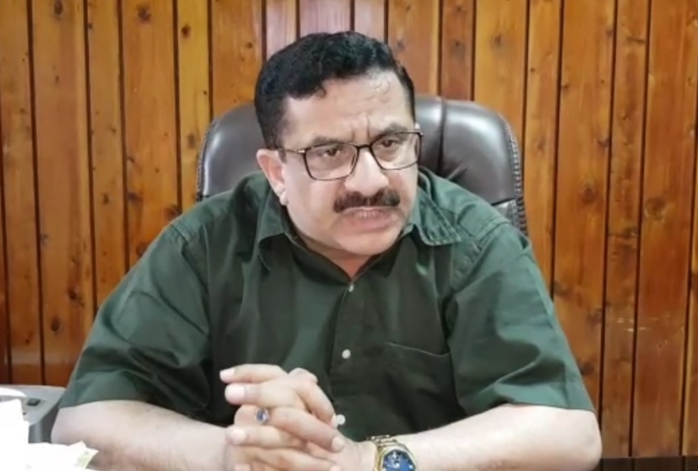 मोहसिन रज़ा ने वसीम रिज़वी पर ठोंका मानहानि का मुकदमा