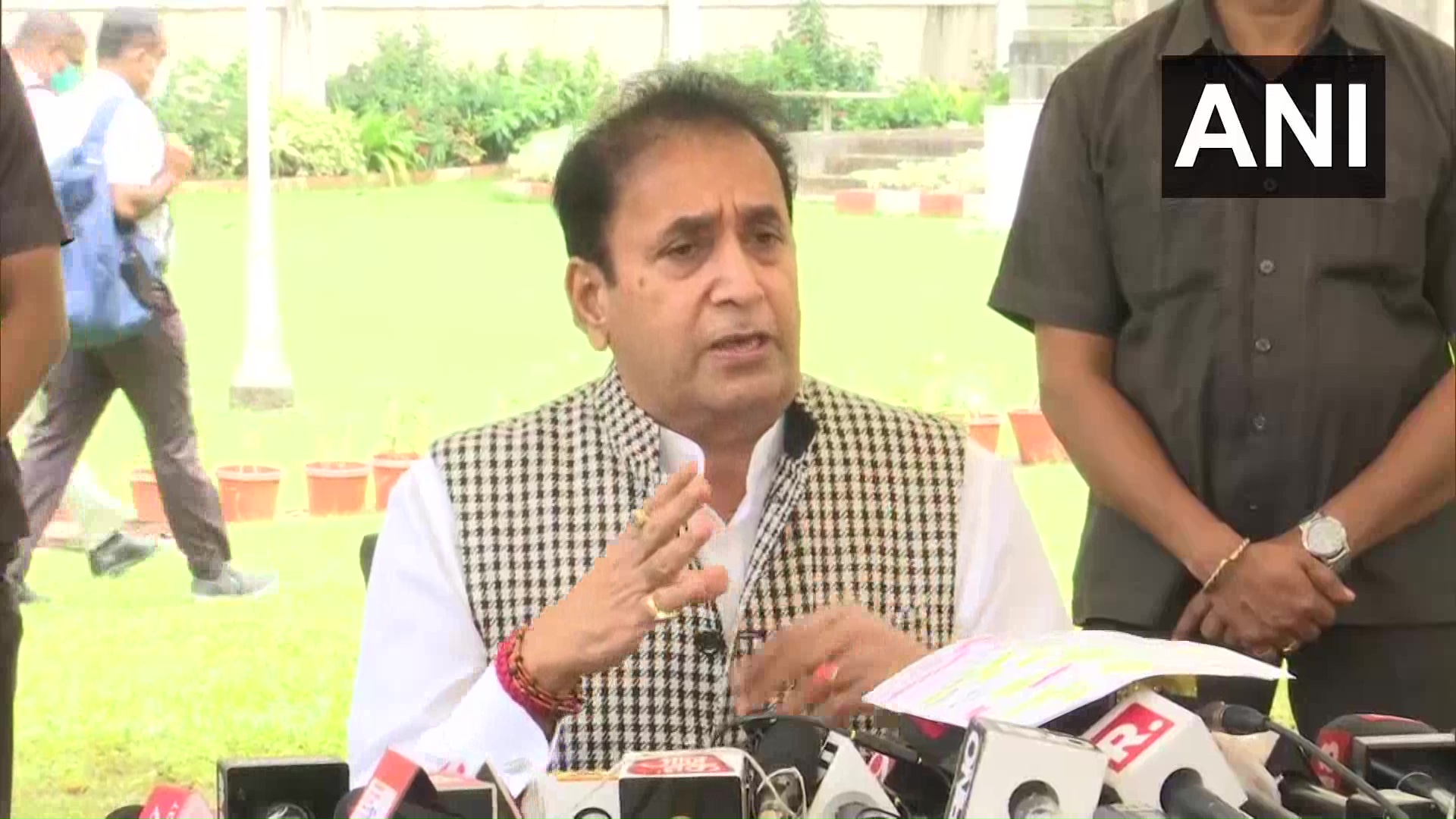 महाराष्ट्र के गृहमंत्री का बयान: सुशांत के नाम पर महाराष्ट्र को बदनाम करने वाले माफ़ी मांगें