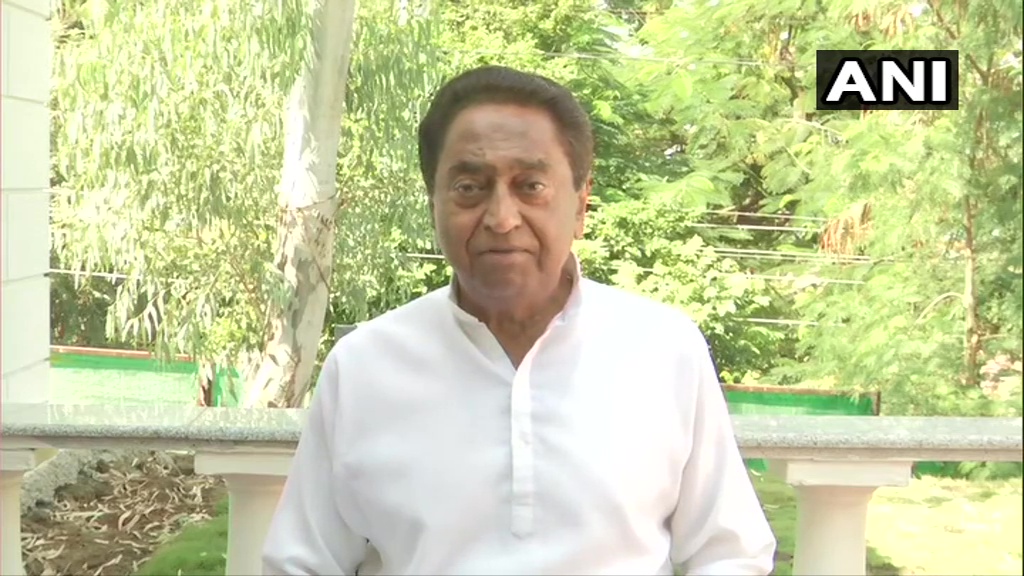 कांग्रेस विधायकों को ऑफर दे रहे बीजेपी नेता, कमलनाथ ने लिखा चुनाव आयोग को पत्र