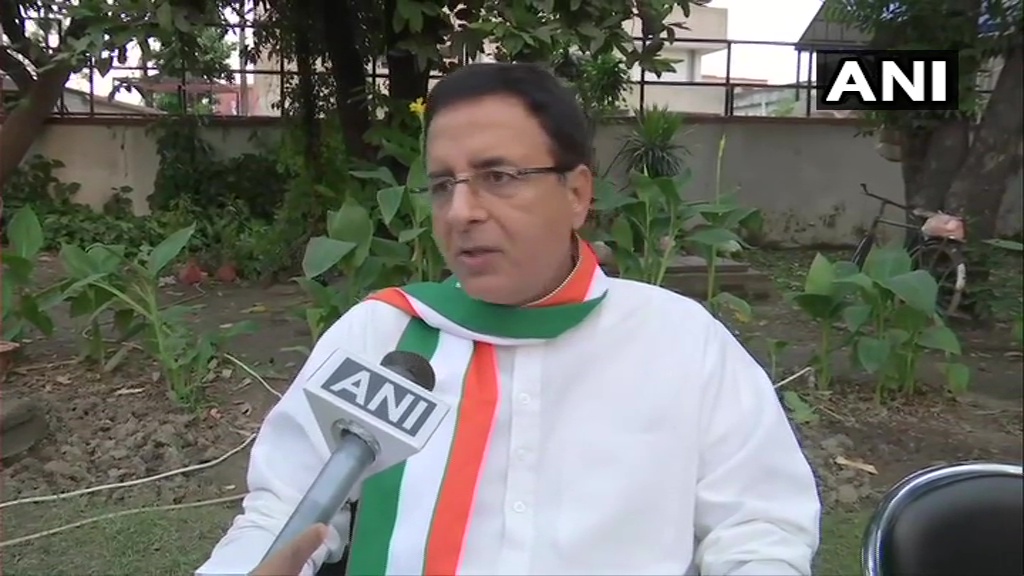 सुरजेवाला ने बताई बीजेपी की पाक परस्ती, चुनाव में हार देख याद आता है पाक