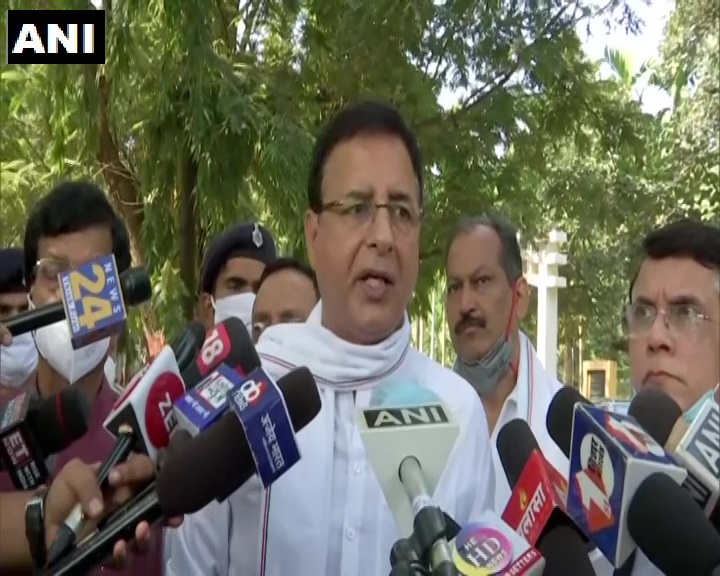 मुंगेर मामले में राज्यपाल से मिले कांग्रेस नेताओं की सीएम, डिप्टी सीएम को हटाने की मांग