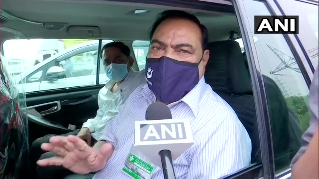 बहुत से लोग बीजेपी छोड़ना चाहते हैं, उन्हें मिसगाइड कर रही पार्टी: खड़से