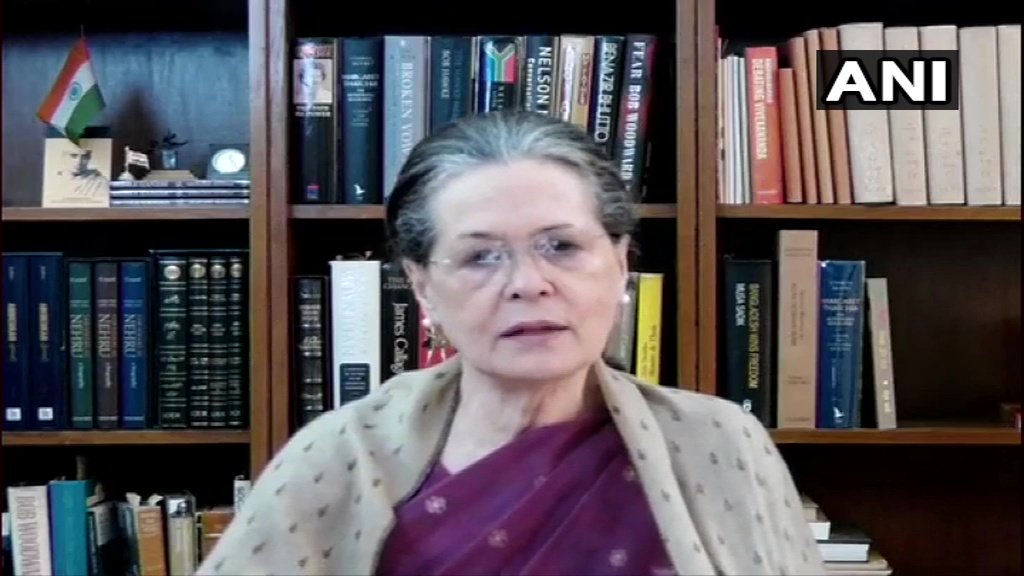 दिल्ली और बिहार की सरकारें “बंदी सरकारें” हैं, अब बदलाव की बयार – सोनिया गांधी