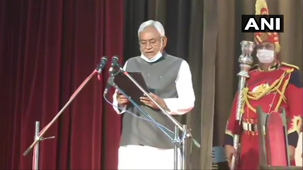 7वीं बार बिहार के मुख्यमंत्री बने नीतीश कुमार