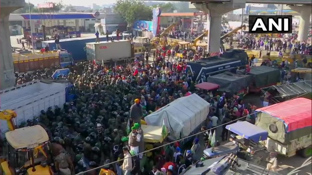 Live: किसानो का दिल्ली कूंच जारी, कई जगह किसानो और पुलिस में झड़प