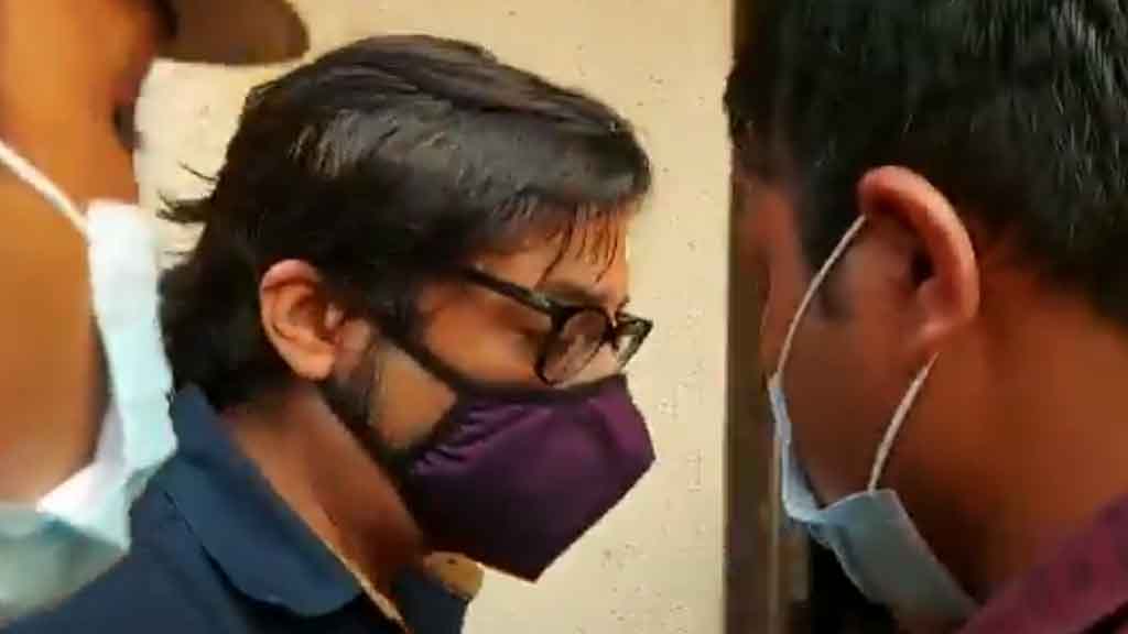 बॉम्बे हाईकोर्ट ने अर्नब की ज़मानत याचिका की ख़ारिज