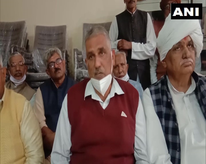 कल से और तेज होगा किसान आंदोलन, समर्थन में आयीं खाप पंचायतें, 5 मुख्य मार्गो को करेंगे जाम