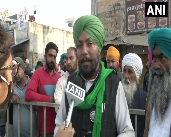 कृषि कानूनों के रद्द होने तक जारी रहेगा किसान आंदोलन, सिंघु बॉर्डर पर बढ़ी किसानो की तादाद