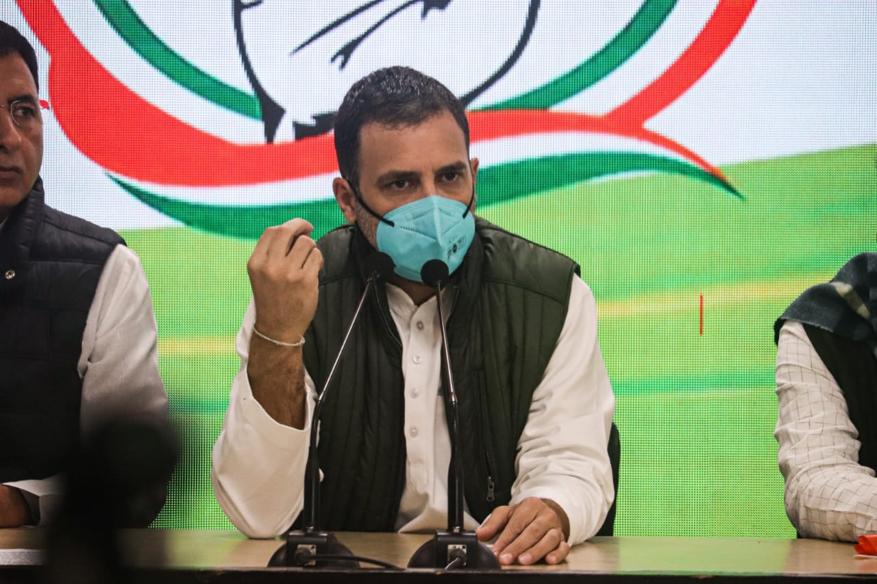 वैक्सीन पर सरकार की टेक्स बसूली: राहुल गांधी ने साधा केंद्र पर निशाना