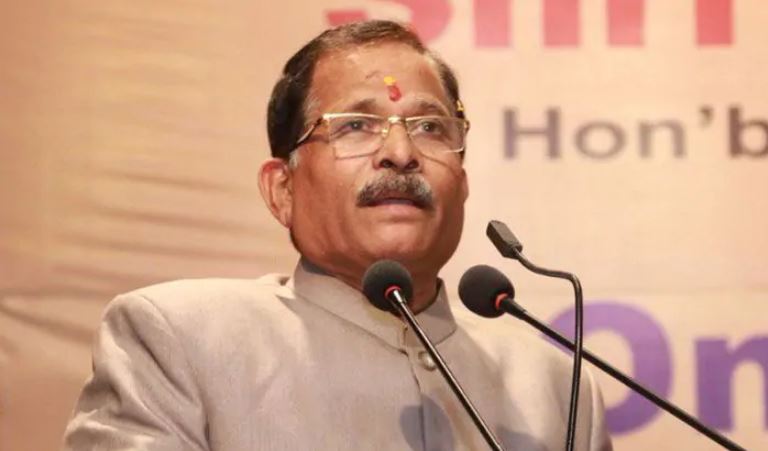 सड़क हादसे में केंद्रीय मंत्री घायल, पत्नी की मौत