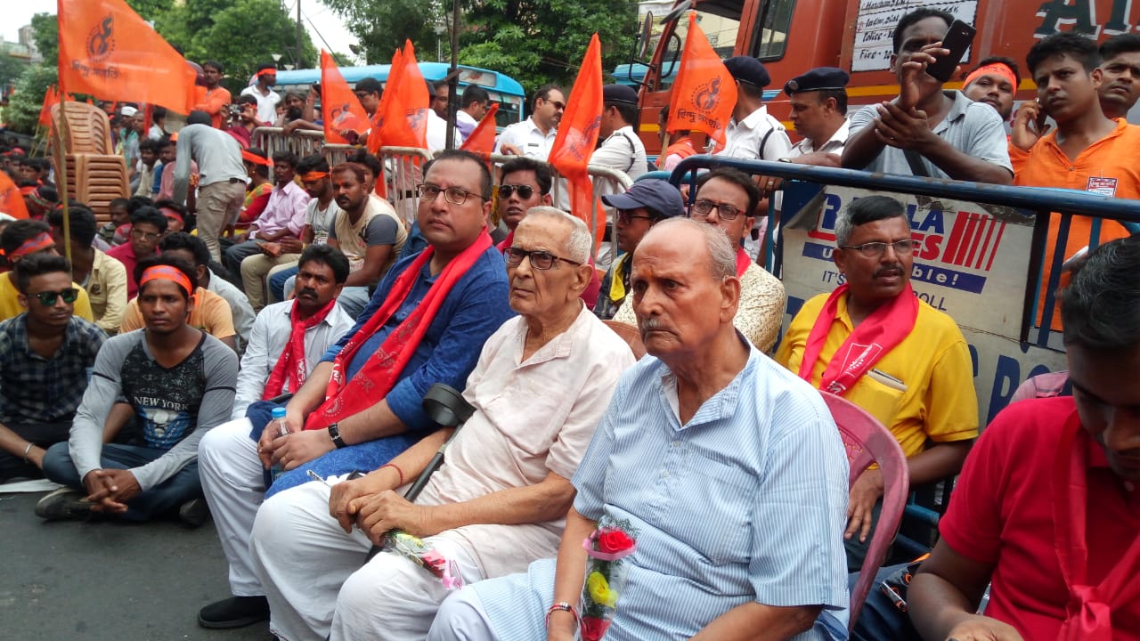 बंगाल में बीजेपी को टक्कर देने के लिए आरएसएस के पूर्व प्रचारक ने बनाई पार्टी