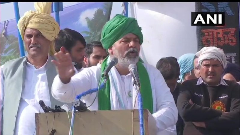 टिकैत का सरकार पर निशाना, ‘सरकार व्यापारियों की है, हमें गरीबों को जोड़ने की जरूरत’