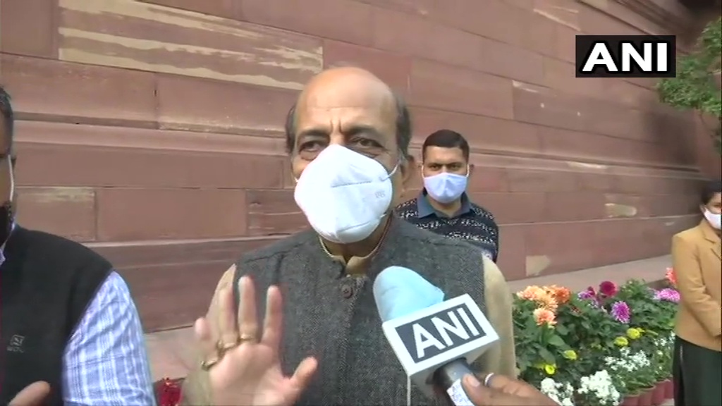 टीएमसी सांसद दिनेश त्रिवेदी का इस्तीफा, कांग्रेस में हो सकते हैं शामिल