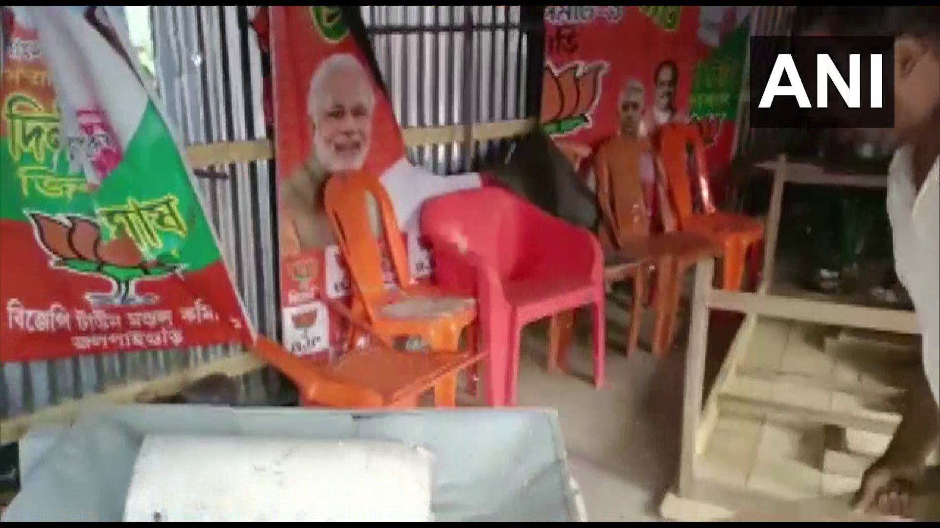 टिकिट बंटवारे को लेकर रार, बीजेपी कार्यालय में कार्यकर्ताओं की तोड़फोड़