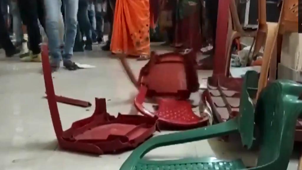 प.बंगाल: बीजेपी कार्यकर्ताओं ने अपनी ही पार्टी को हराने का संकल्प लिया, पार्टी कार्यालय में तोड़फोड़