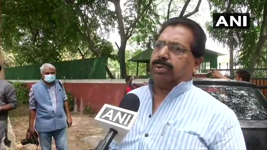 Ex Congress Leader PC Chako meets Sharad Pawar, likely to join NCP today