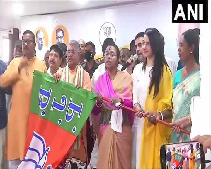 टिकिट काटे जाने से नाराज़ ममता के 5 विधायक बीजेपी में शामिल