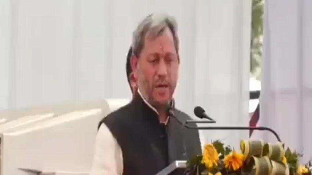 उत्तराखंड बीजेपी में फिर उठापटक, सीएम रावत ने दिया इस्तीफा