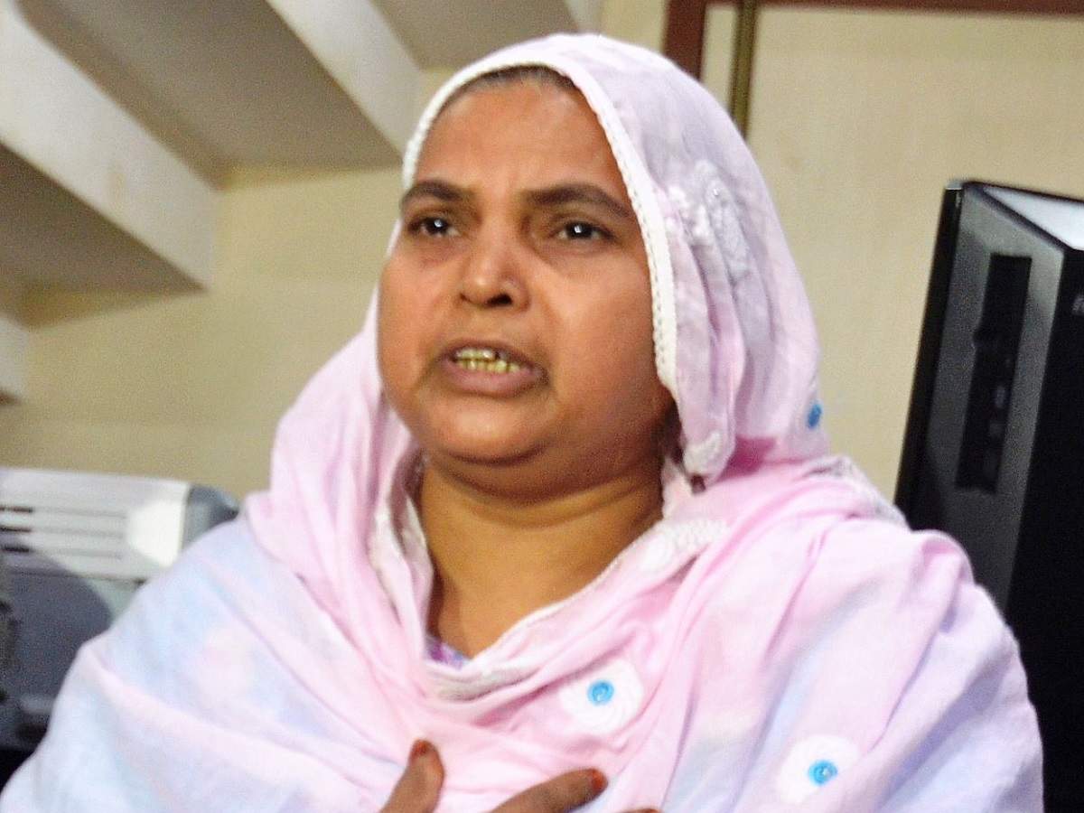 अभी हार नहीं मानेंगी इशरत की मां, आरोपियों को कोर्ट की क्लीनचिट के फैसले को देंगी चुनौती