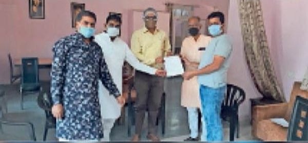 जैन समाज आक्राेशित: अनूप मंडल की गतिविधियों पर स्थाई राेक लगाने के लिए सौंपा ज्ञापन