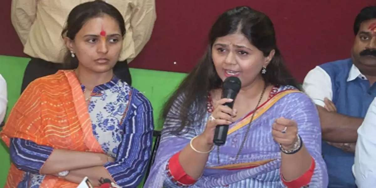 केंद्रीय मंत्रिमंडल में प्रीतम मुंडे को जगह न मिलने पर बीजेपी के 25 नेताओं के इस्तीफे