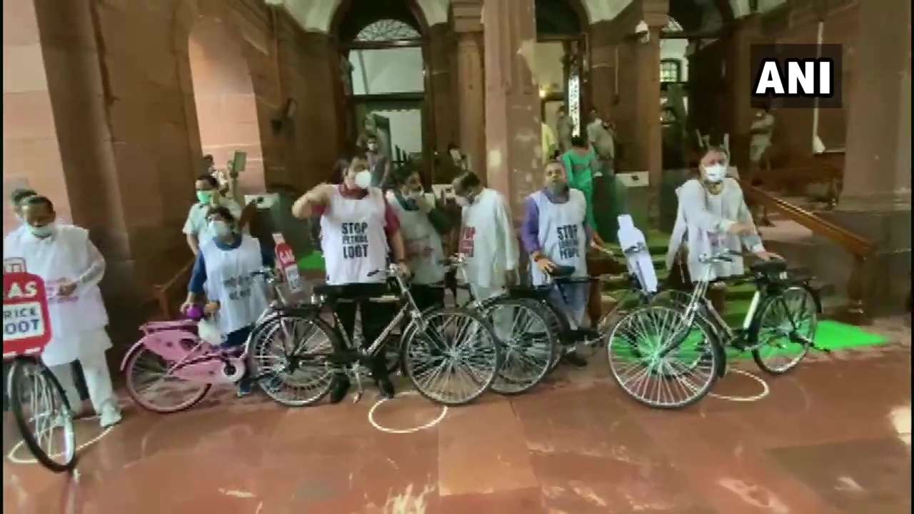 आज से शुरू हो रहा मानसून सत्र, विपक्ष के तरकश में तीरो की कमी नहीं