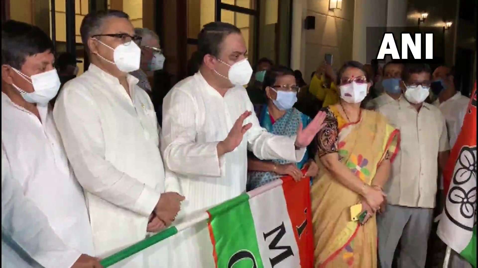 त्रिपुरा में बीजेपी को झटका, पूर्व प्रदेश अध्यक्ष सहित कई नेता टीएमसी में शामिल