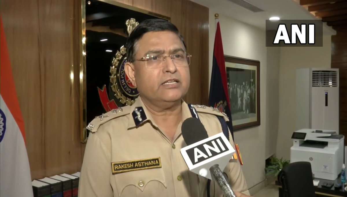 दिल्ली के रोहिणी कोर्ट में दिन दहाड़े गैंगवार, गैंगस्टर जितेंद्र उर्फ गोगी की गोली मारकर हत्या