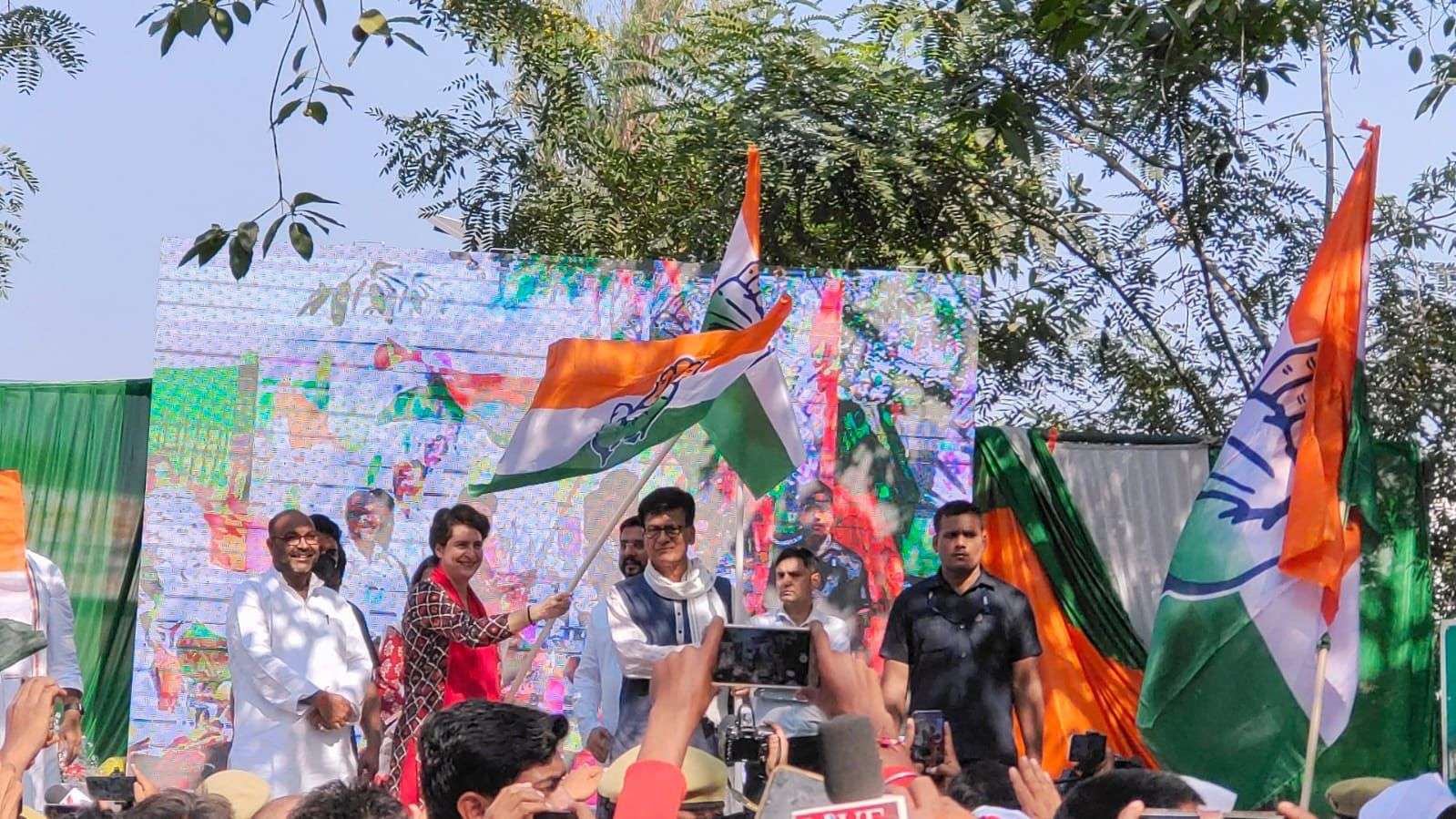 प्रतिज्ञा यात्रा: प्रियंका ने खोला पिटारा, पढ़िए- क्या हैं प्रियंका की 7 बड़ी प्रतिज्ञाएं