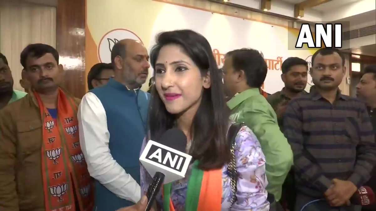 कांग्रेस विधायक आदिति सिंह और बीएसपी विधायक वंदना सिंह बीजेपी में शामिल