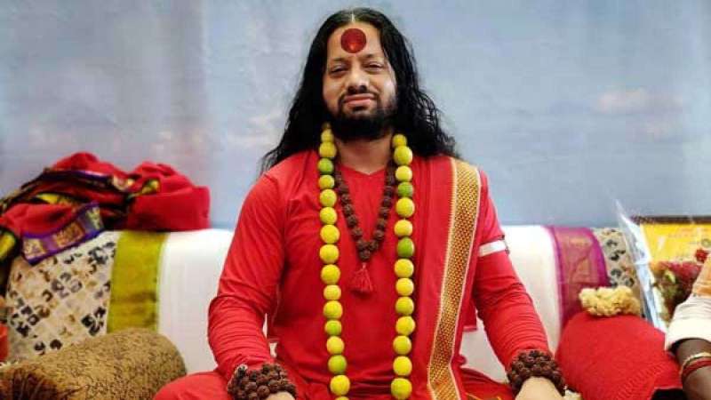 महात्मा गांधी पर अपमानजनक टिप्पणी करने वाले कथित संत के खिलाफ एफआईआर