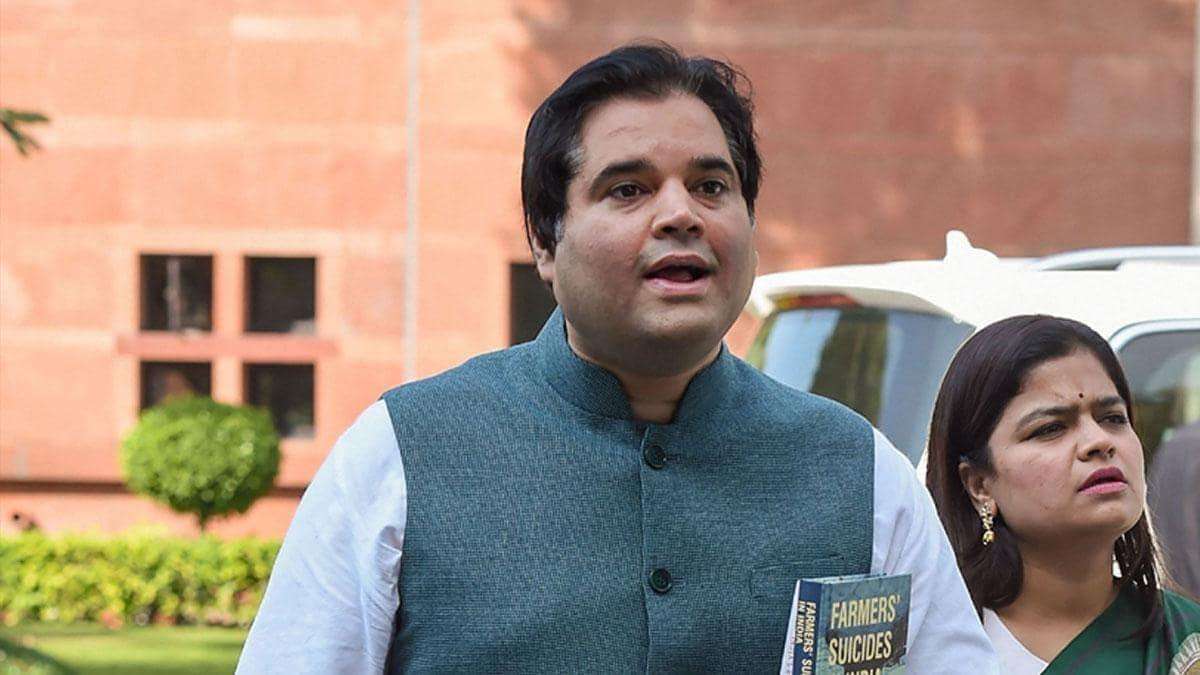 वरुण गांधी बोले ‘रात में कर्फ्यू लगाना, दिन में रैलियों में लाखों लोगों को बुलाना, समझ से परे’