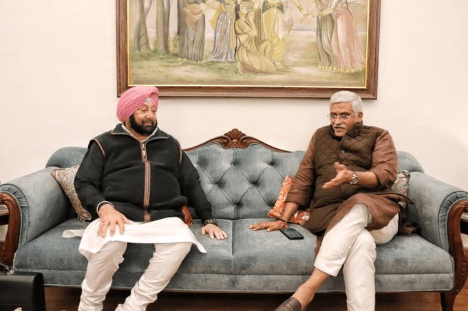 पंजाब के बीजेपी प्रभारी से कैप्टेन की मुलाकात, मिलकर चुनाव लड़ने पर बनी बात