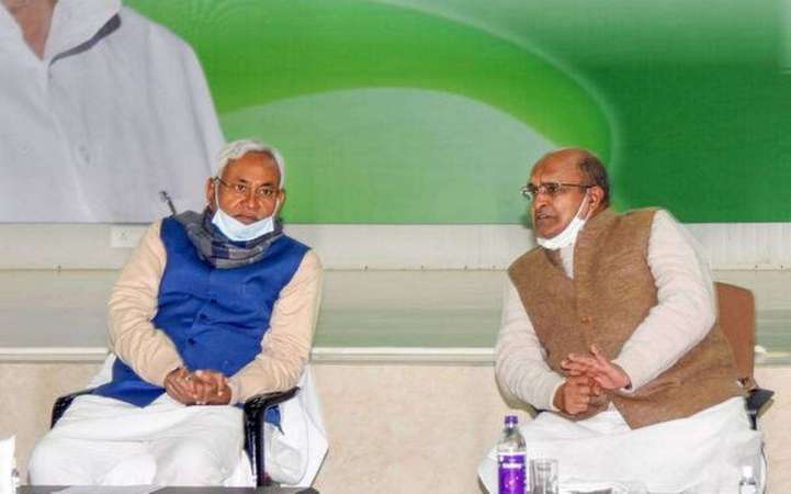 पूर्वांचल में जेडीयू ने बढ़ाया बीजेपी का टेंशन, चुनिंदा सीटों पर अकेले चुनाव लड़ने का एलान