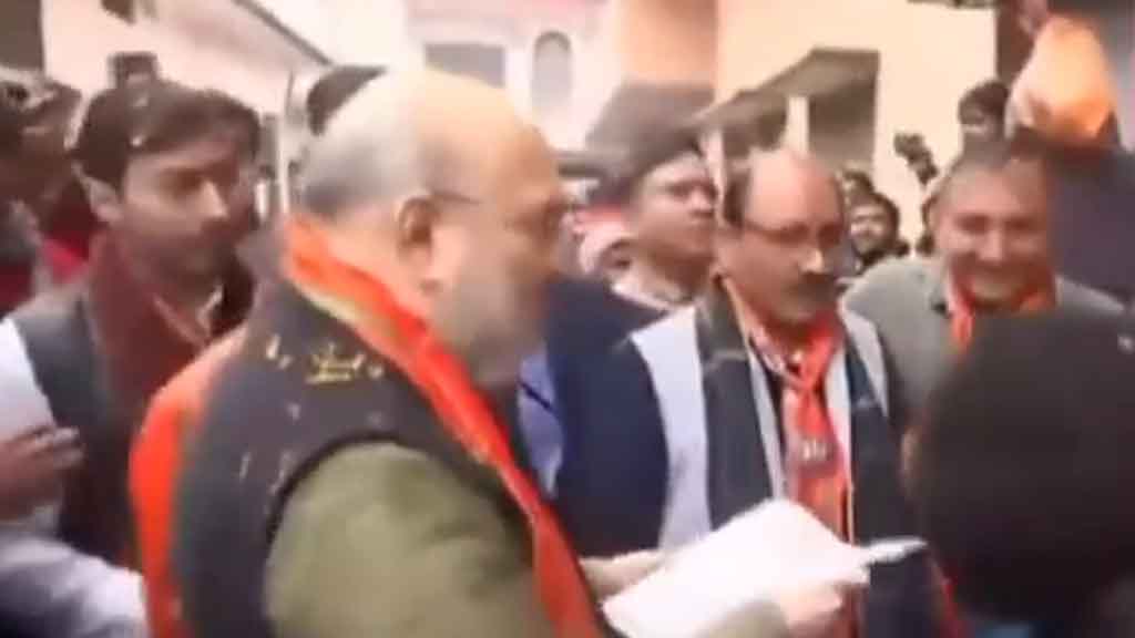 रैली-रोड शो पर 31 जनवरी तक पाबंदी बढ़ी, कैराना में बिना मास्क प्रचार करते दिखे अमित शाह