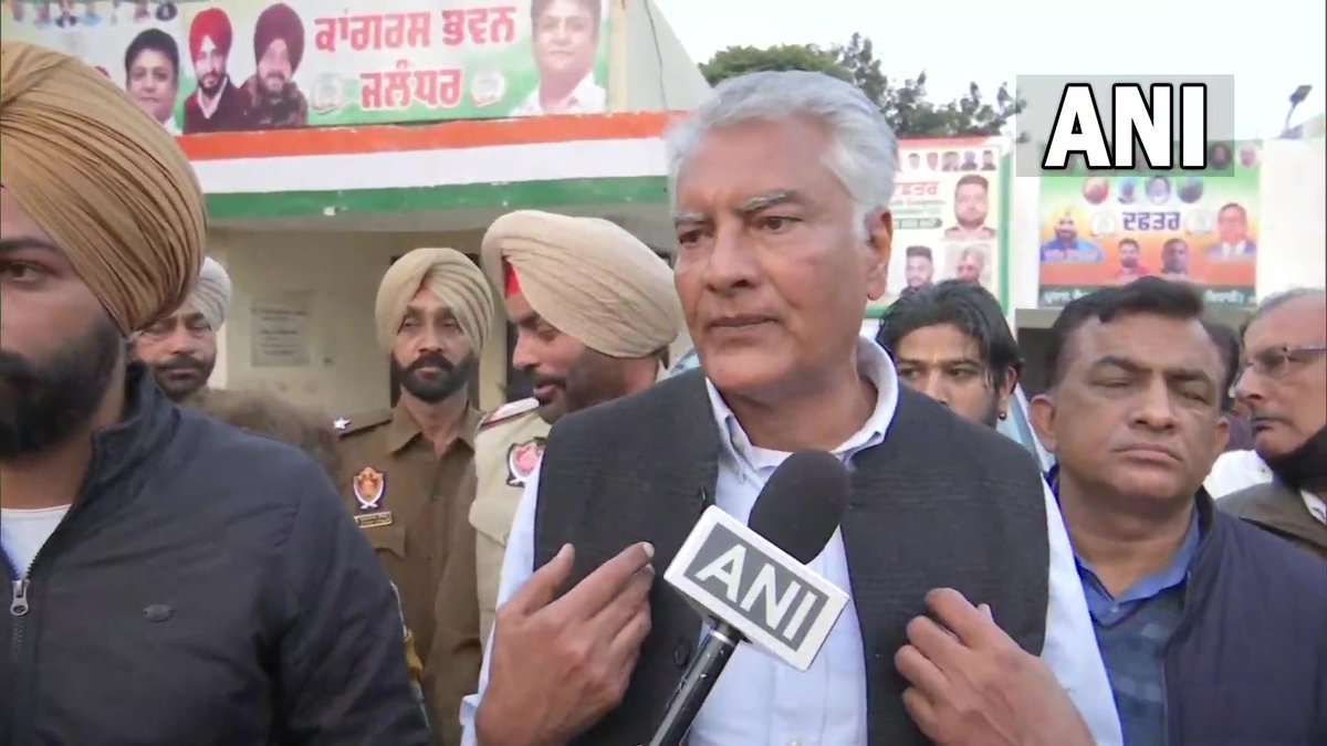 हिजाब प्रकरण: सुनील जाखड़ ने सिखों की पगड़ी का दिया हवाला, कहा ‘बीजेपी की मंशा क्या है’