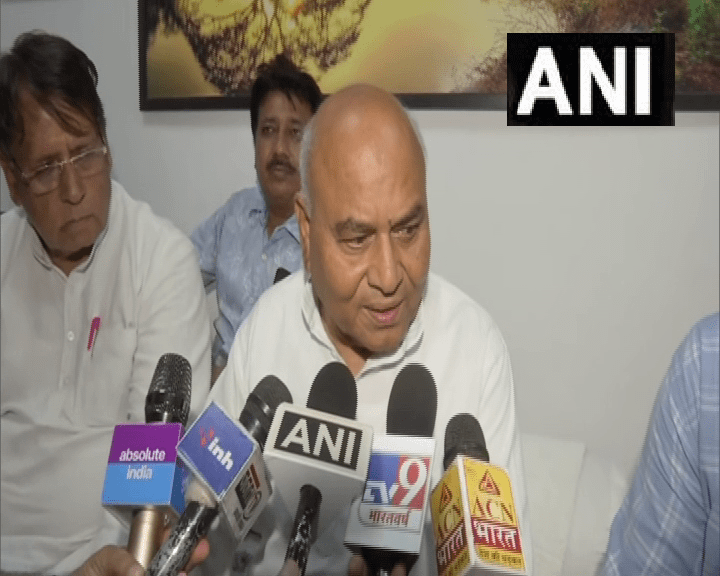 मध्य प्रदेश: कमलनाथ का नेता विधायक दल के पद से इस्तीफा, गोविंद सिंह को मिली ज़िम्मेदारी