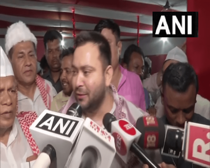 तेजस्वी यादव ने मस्जिदों के लाउडस्पीकर हटाए जाने पर सरकार को घेरा