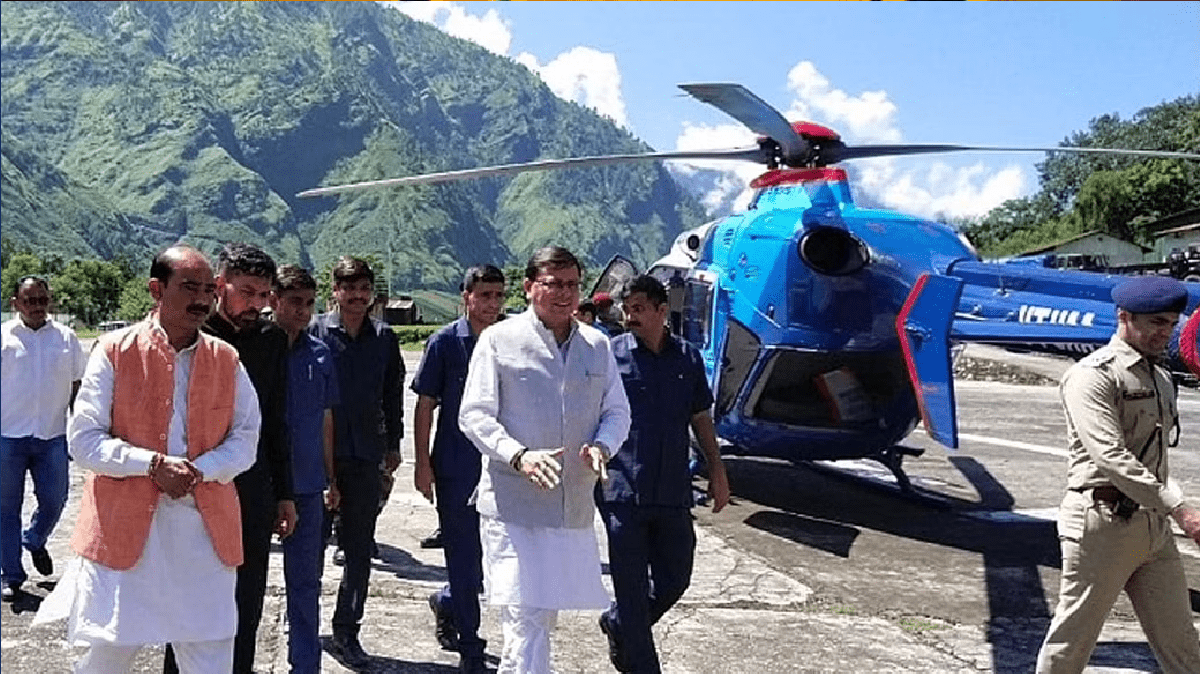 धामी ने आपदा प्रभावित गांव का दौरा किया