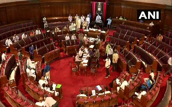 पीएम नरेंद्र मोदी को ममता बनर्जी ने दी क्लीन चिट, कहा?