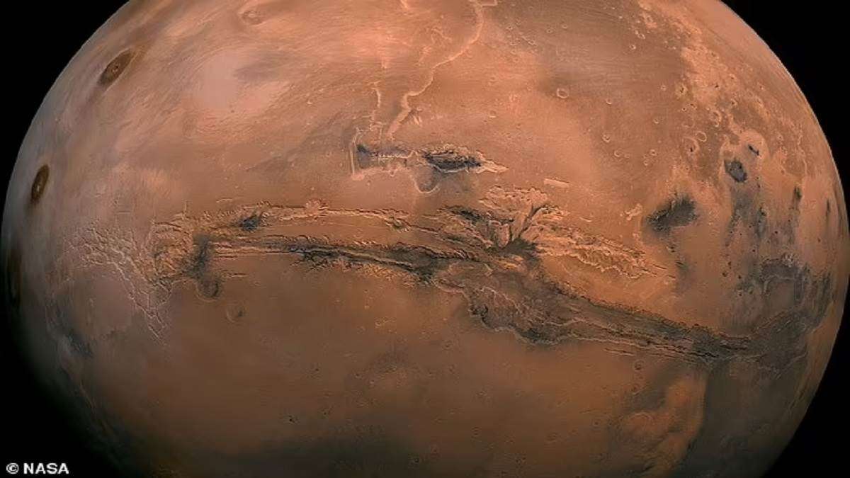 लंदन : मंगल पर वैज्ञानिकों को पानी के नए साक्ष्य मिले