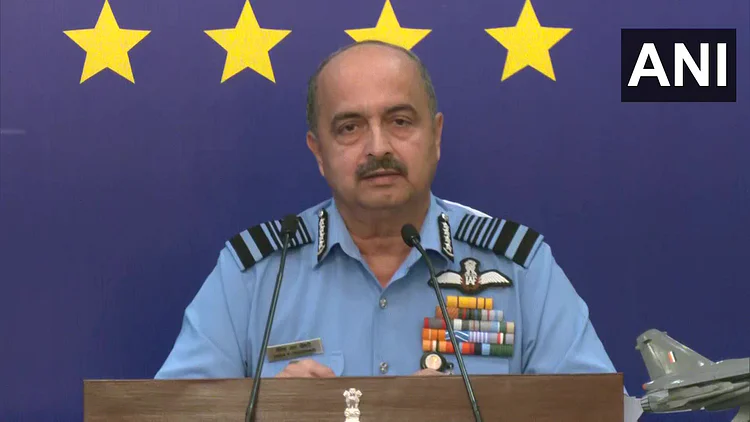‘भारत की चीन की हर हरकत पर पैनी नजर’, वायु सेना प्रमुख ने कही ये बात