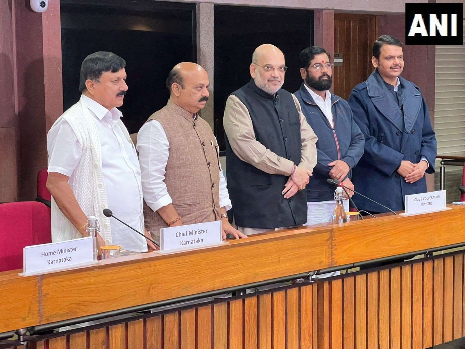 कर्नाटक और महाराष्ट्र के सीमा विवाद को हल करने के लिए गृहमंत्री अमित शाह ने बुलाई बैठक