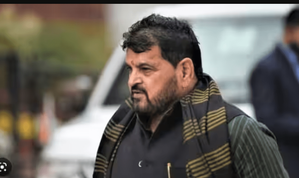 दिल्ली पुलिस ने अदालत को बताया: बृजभूषण के खिलाफ मुकदमा आगे बढ़ाने के पर्याप्त सबूत