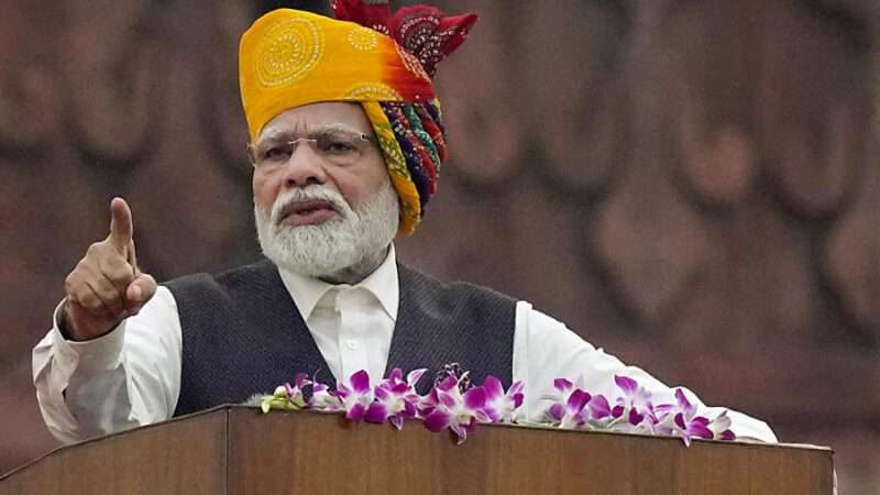 ऑपरेशन सिंदूर : राष्ट्रपति से मिले पीएम मोदी, कल होगी सर्वदलीय बैठक