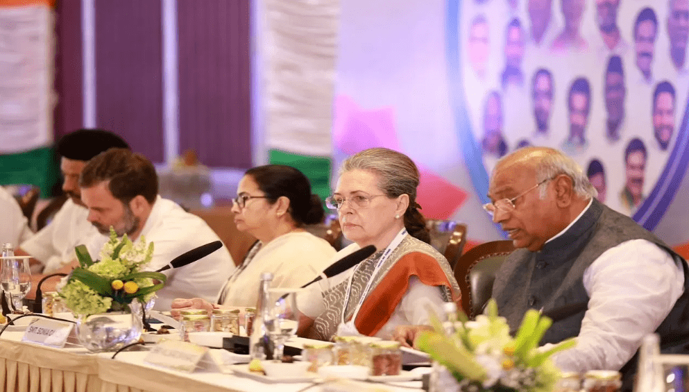 इंडिया गठबंधन की बैठक: गोदी एंकरों के बहिष्कार से लेकर सीटों के बंटवारे पर चर्चा