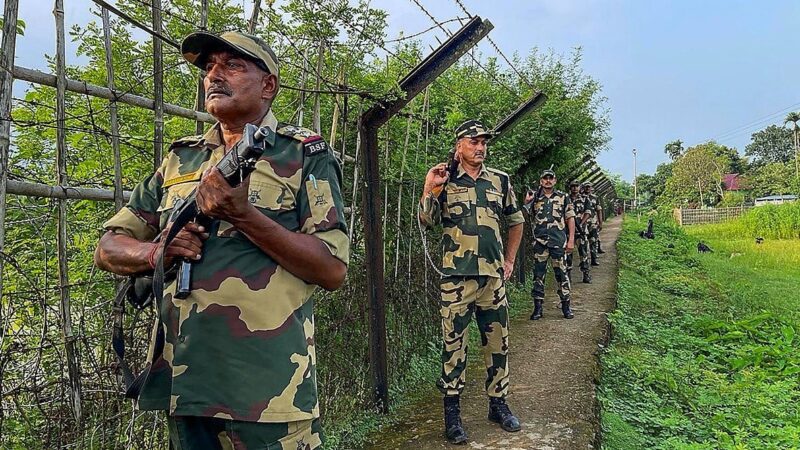 BSF ने ध्वस्त किया पाक का आतंकी लॉन्चिंग पैड